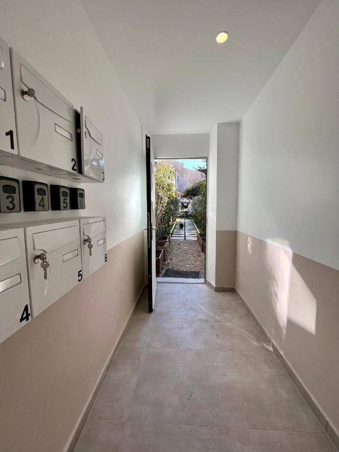 Amazing New Property In The Heart Of The Old Town Of Антиб Экстерьер фото