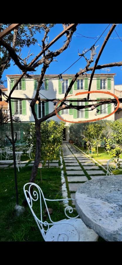 Amazing New Property In The Heart Of The Old Town Of Антиб Экстерьер фото