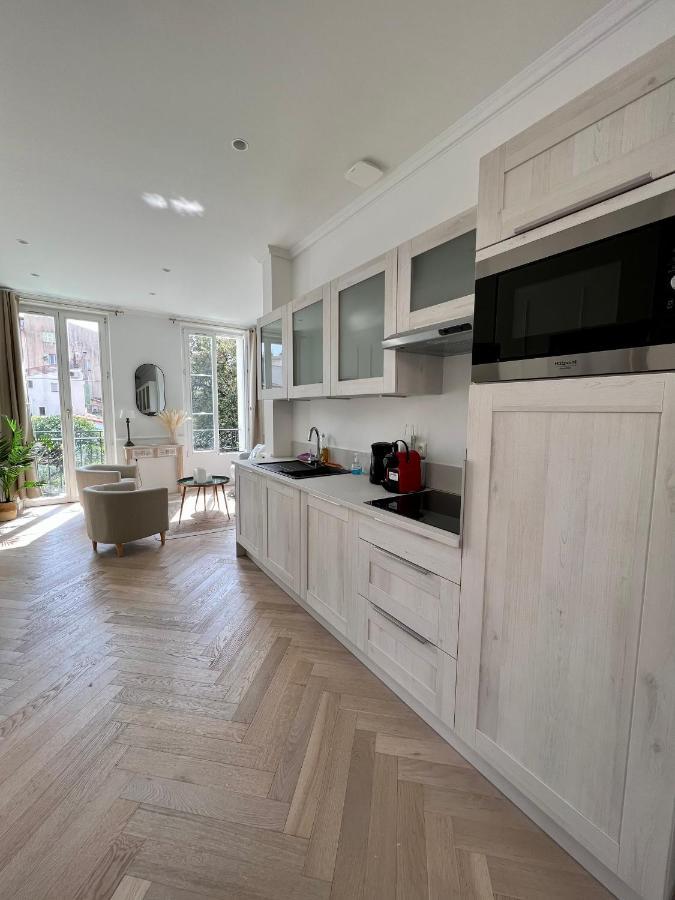 Amazing New Property In The Heart Of The Old Town Of Антиб Экстерьер фото